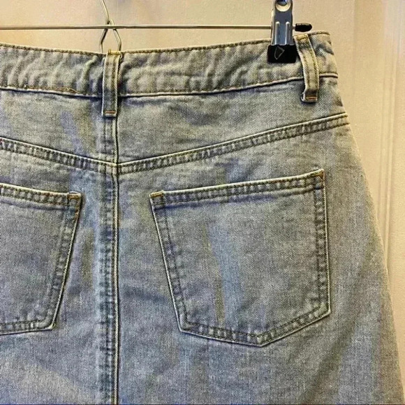 Sadie & Sage Jean Skirt Mini A-Line Raw Hem Light Blue Denim Size  Small - Picture 7 of 15